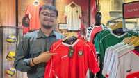 Mencetak Cuan dari Jersey Olahraga