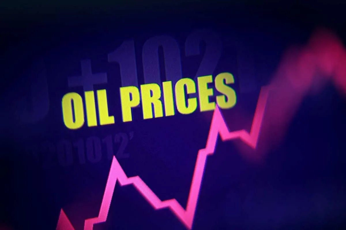 Harga Minyak Dunia Naik 1% Kamis (26/3) Pagi: Brent ke US$103,35 & WTI ke US$91,40 