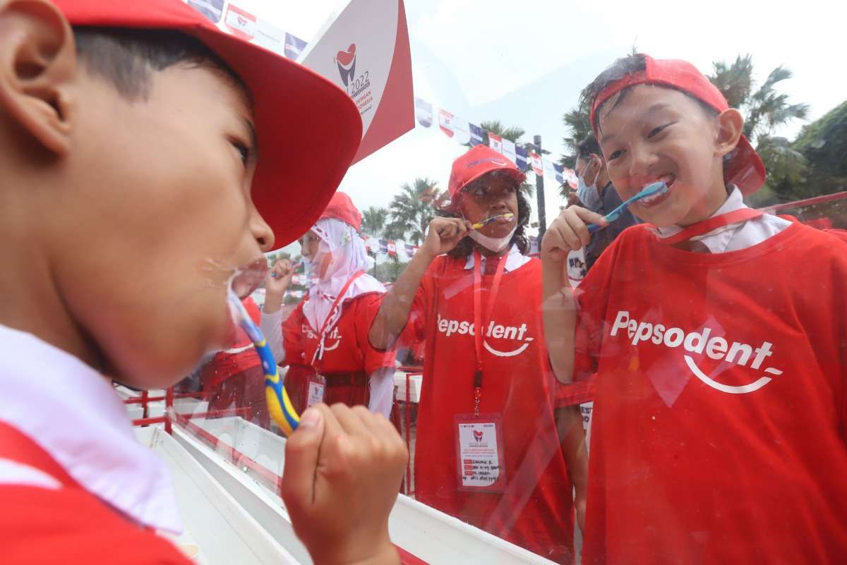 Aksi Sikat Gigi Bersama di Bulan Kesehatan Gigi Nasional