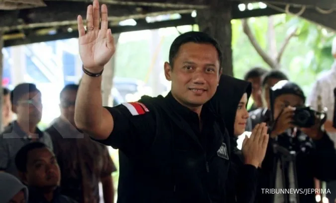 Agus Yudhoyono concedes defeat in touching speech