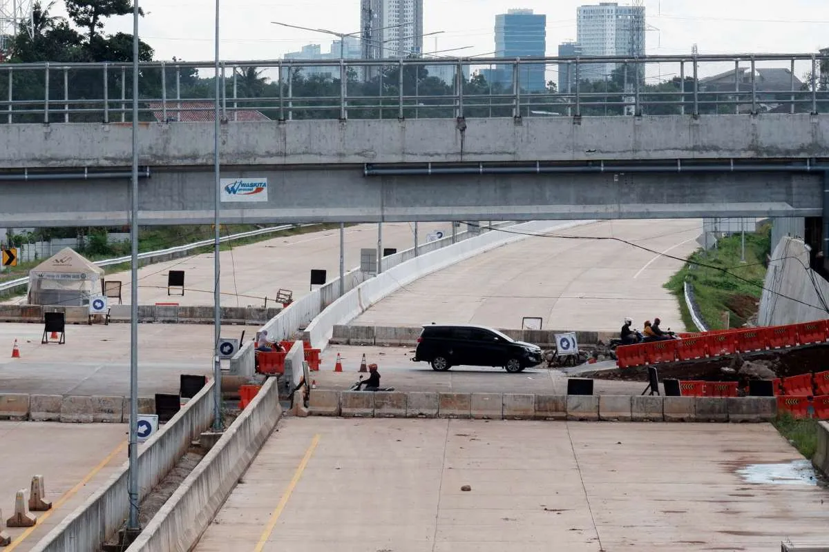 Pemerintah belum membayar dana talangan tanah jalan tol senilai Rp 13 triliun