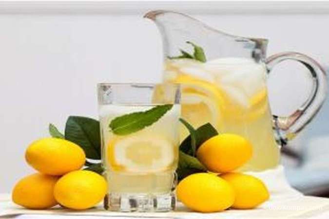Benarkah Lemon Bisa Memecah Asam Urat Dalam Tubuh? 
