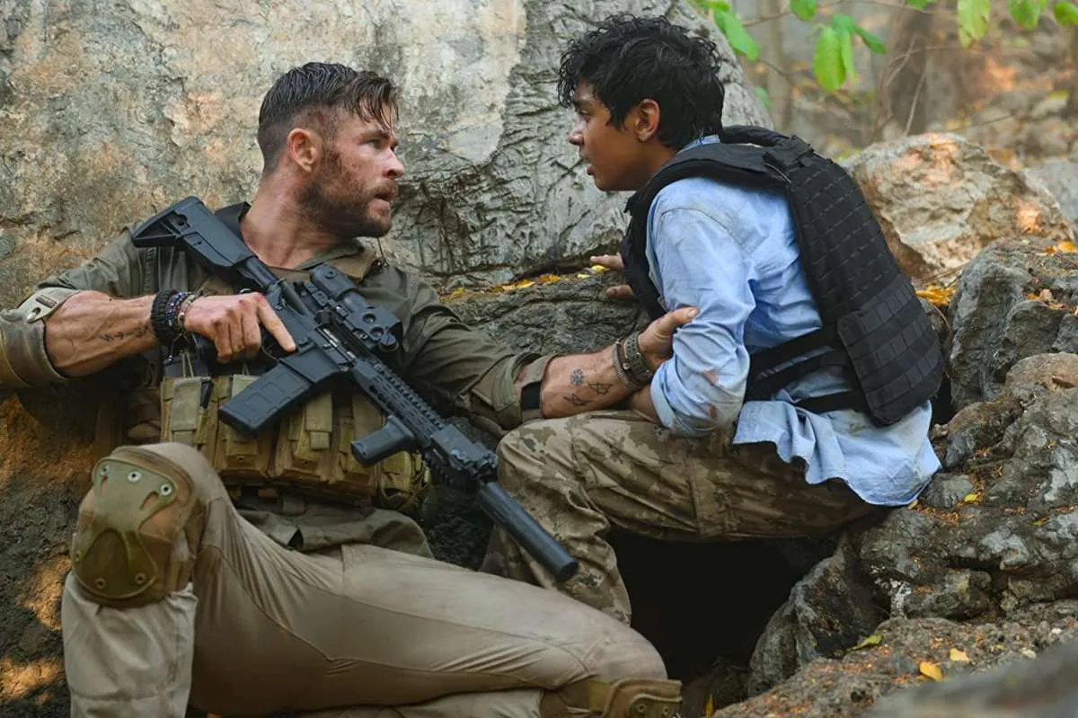 10 film original Netflix terpopuler, Extraction dan Bird Box paling diminati