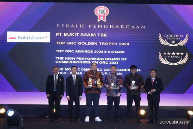 Tata Kelola Perusahaan Makin Baik, Bukit Asam Raih 4 Penghargaan TOP GRC Awards