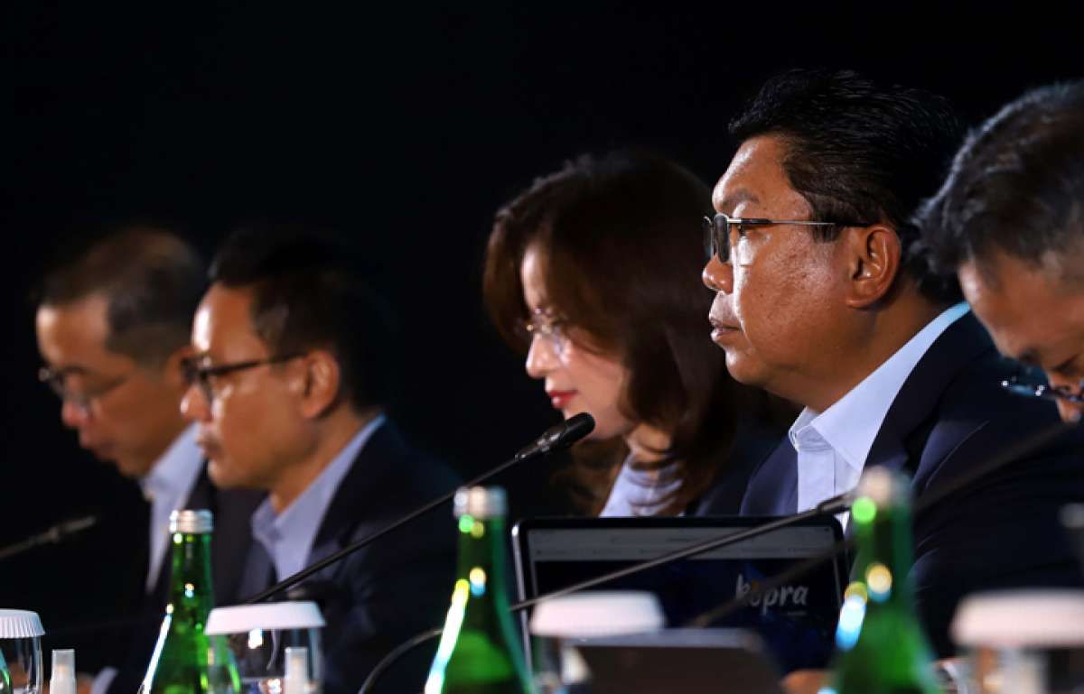 Regulator dan Bankir Dongkrak Target Kredit