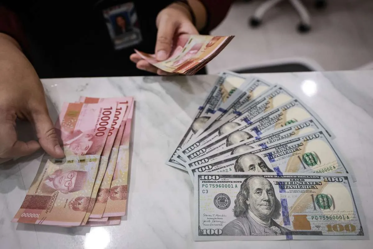 Rupiah Rebound pada Kamis (9/10), Simak Sentimen Penentu Arah untuk Jumat (10/10)