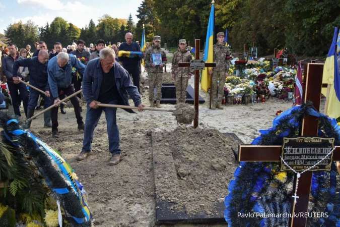 Situasi Ukraina Terkini: Ledakan di Jembatan Kerch dan Menyusutnya Ekonomi Ukraina