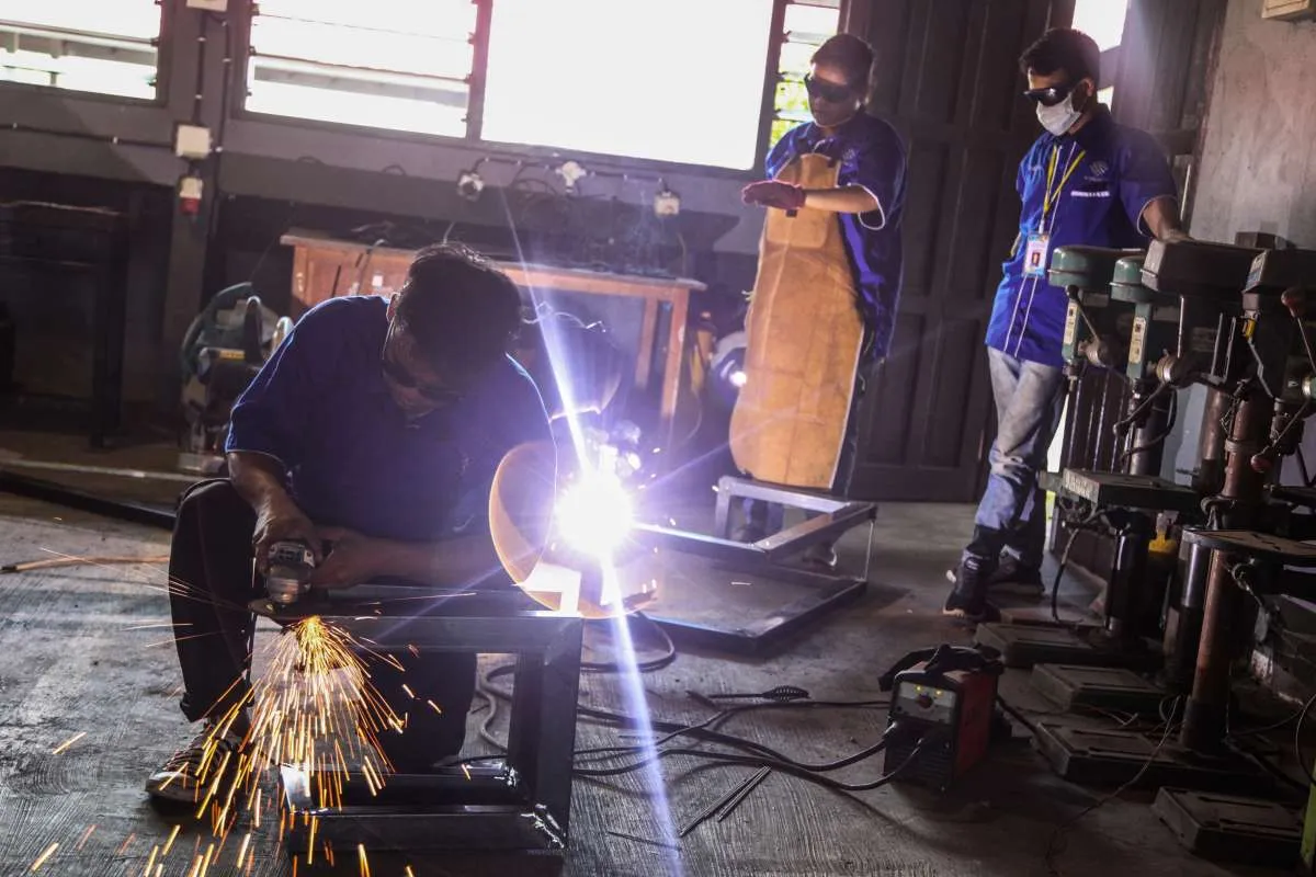 Genjot Industri Otomotif, Kemenperin Dorong Peningkatan Kompetensi Tenaga Las