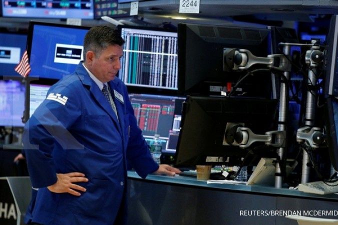 Wall Street dibuka naik karena gaduh Trump meredup