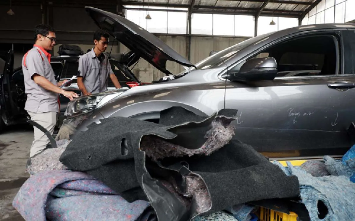 Bagaimana Cara Mengenali Mobil Bekas Banjir? Kenali Lewat 7 Langkah Ini