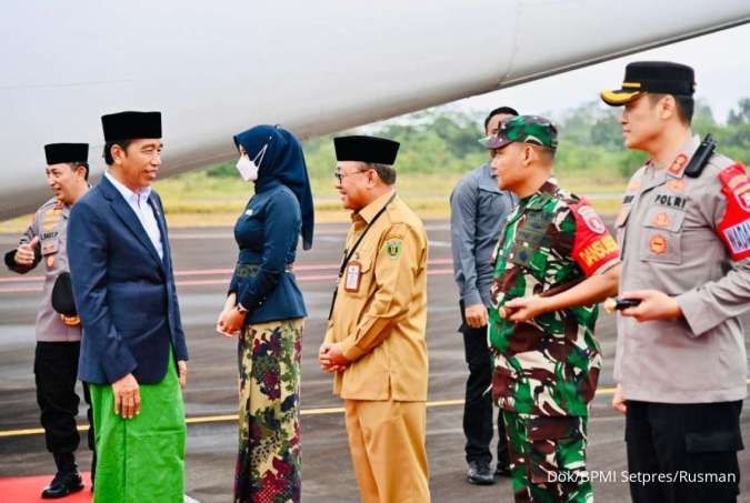 Jokowi: Saya Berharap Masyarakat Melayu-Banjar Menjadi Tuan Rumah di Tanahnya Sendiri
