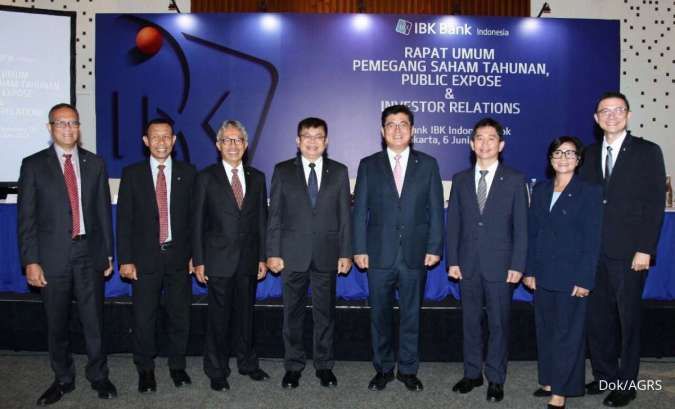 Jajaran komisaris dan direksi Bank IBK Indonesia (AGRS).