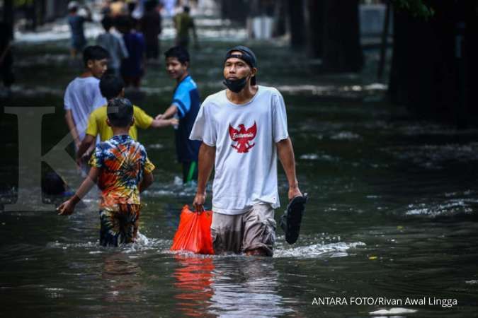 Cuaca hari ini di Jabodetabek hujan lebat, tetap waspada potensi banjir di Jakarta