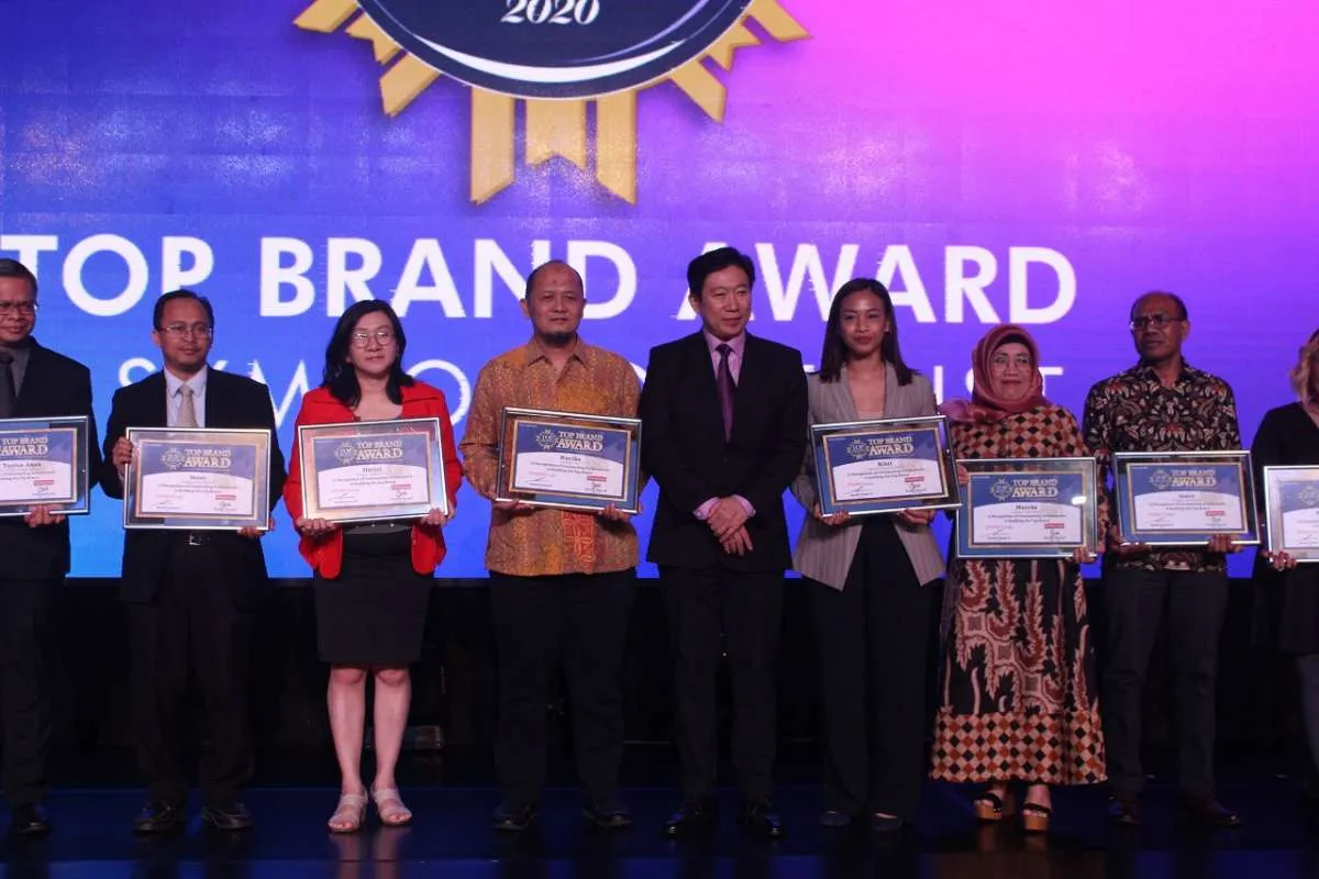 Estika Tata Tiara (BEEF) raih penghargaan Top Brand Award 2020