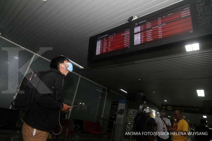 Keluarga penumpang Sriwijaya Air SJ 182 datangi crisis center Bandara Supadio
