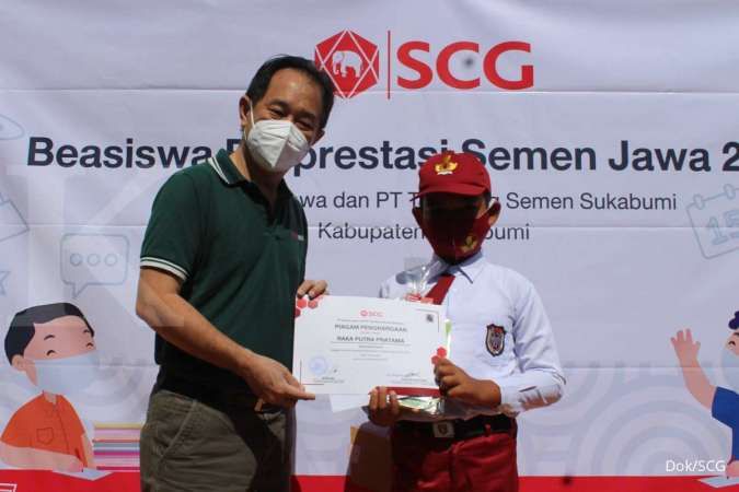 PT Semen Jawa & PT Tambang Semen Sukabumi Kembali Berikan Beasiswa Berprestasi kepada 532 Pelajar di Kabupaten Sukabumi