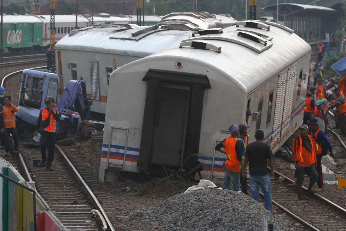 Kereta Taiwan tergelincir, sedikitnya empat tewas, dan puluhan orang terluka