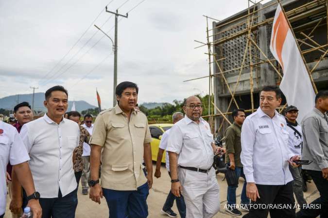 Emiten Kecipratan Berkah Program Tiga Juta Rumah