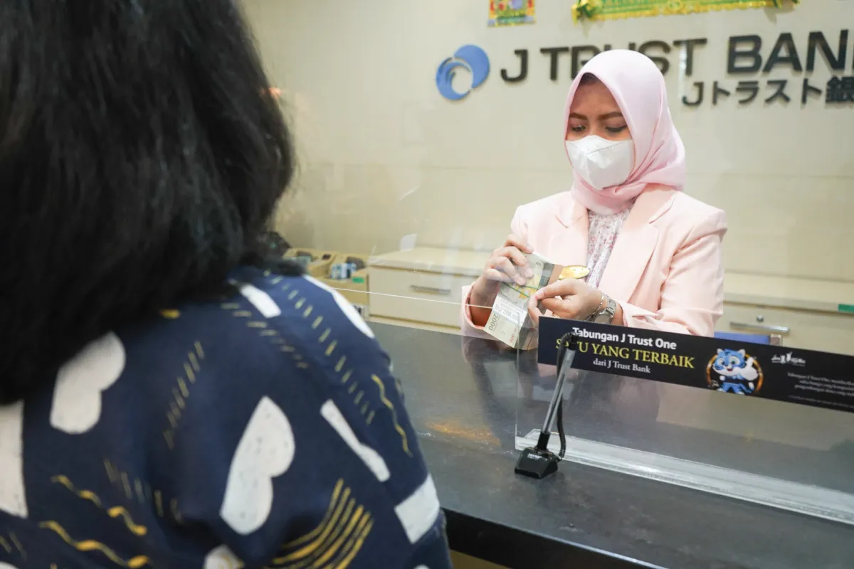 Hadiah Melimpah di Akhir Tahun dari Tabungan Bebas Biaya J Trust Bank