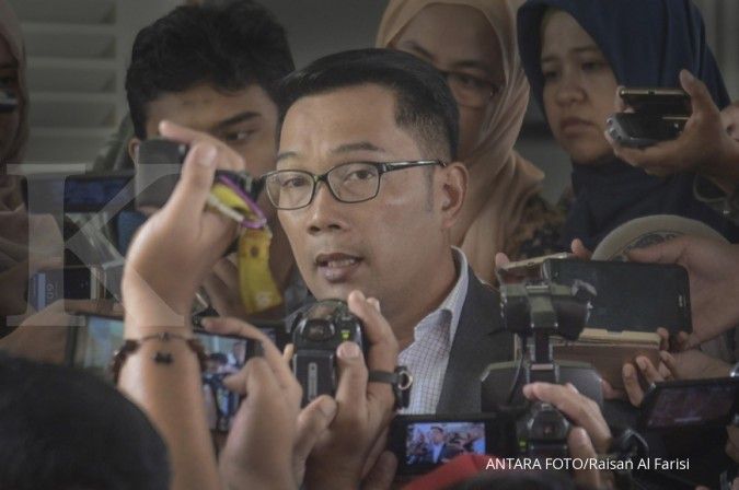 Ridwan Kamil bikin heboh penumpang KRL Bekasi