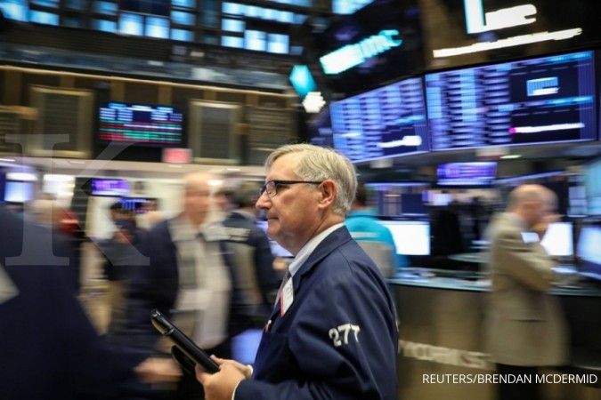 Wall Street ditutup mixed dibayangi data penjualan ritel dan hasil perundingan dagang