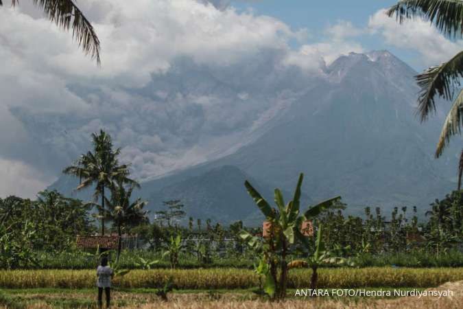 Sabtu Sore, Gunung Merapi Kembali Keluarkan Awan Panas Guguran