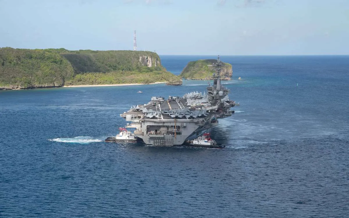Kapal induk AS memasuki Laut China Selatan saat pesawat tempur China ancam Taiwan