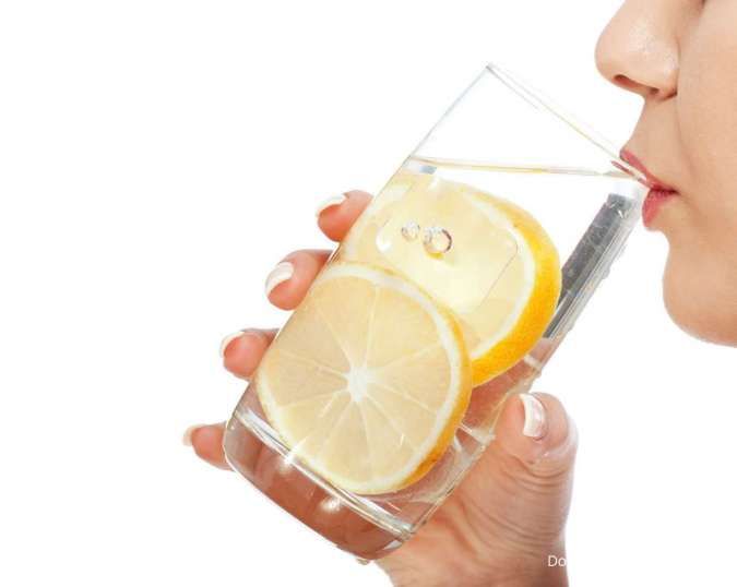 Selain Melancarkan Pencernaan, Ini Manfaat Minum Air Lemon di Pagi Hari 