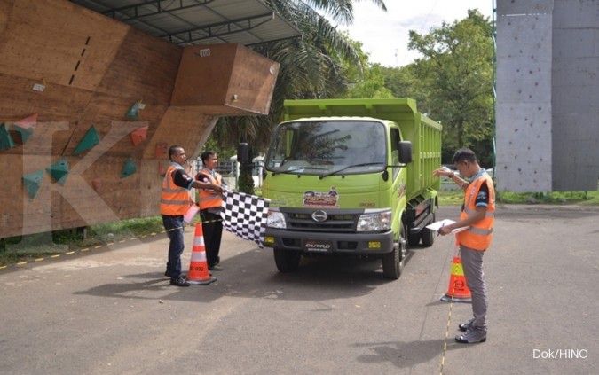 Safety Driving Competition Hino tiba di Padang