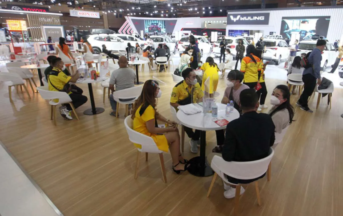 Danamon Bersama Adira Finance Didukung MUFG Raih Rekor MURI pada Gelaran IIMS 2022