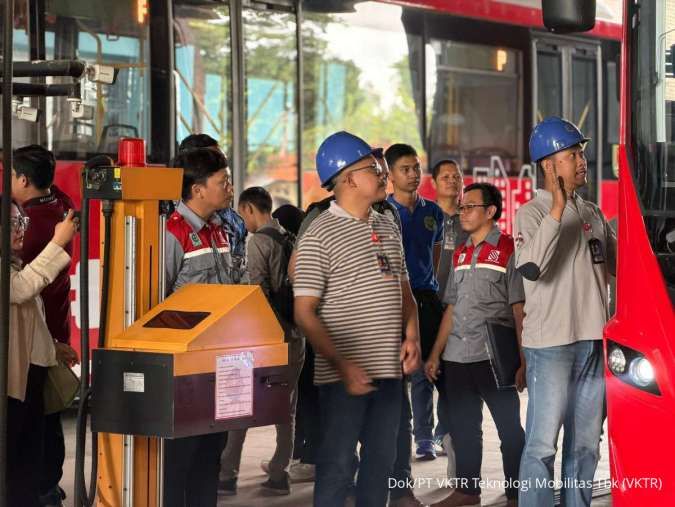 Ekspansi ke Jateng, VKTR & Karoseri Laksana Uji Bus Listrik di Koridor Trans Semarang