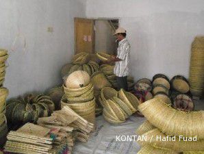 Sentra anyaman bambu Majalengka: Harga jual anyaman bambu sulit naik (2)