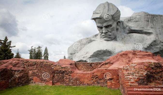 Paspor Elektronik Indonesia Bebas Visa ke 3 Negara Eropa Ini!