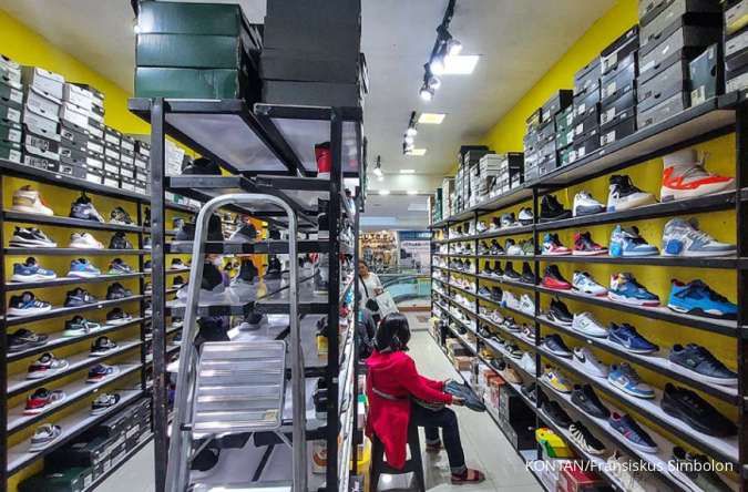 Ekonom Celios: Larangan Impor di Bawah US$ 100 Berpotensi Pangkas Pendapatan Negara