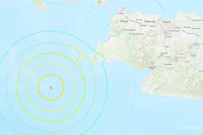 BMKG maintains tsunami warning two hours after Banten quake as a precaution