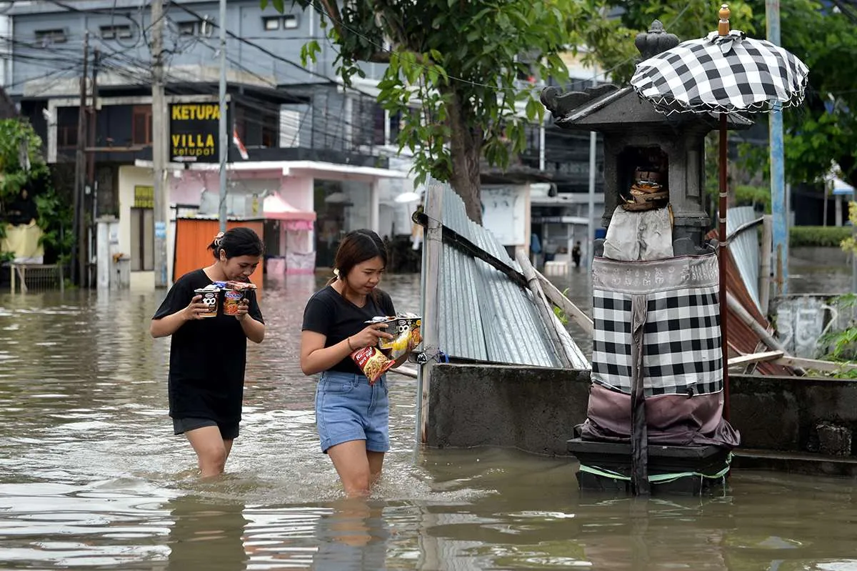 Prakiraan Cuaca Hari Ini (27/11) Bali Hujan Lebat, Banjir di Bali Tengah dan Timur