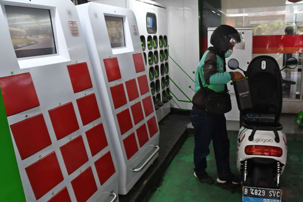 Begini Kelanjutan Kerja Sama TBS Energi Utama (TOBA) dan Gojek di Kendaraan Listrik