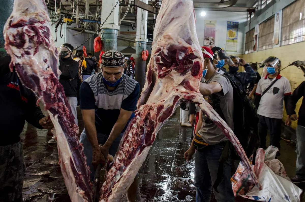 Tak Perlu Dicuci Dulu, Ini Tips Menyimpan Daging Kurban Agar Tetap Awet