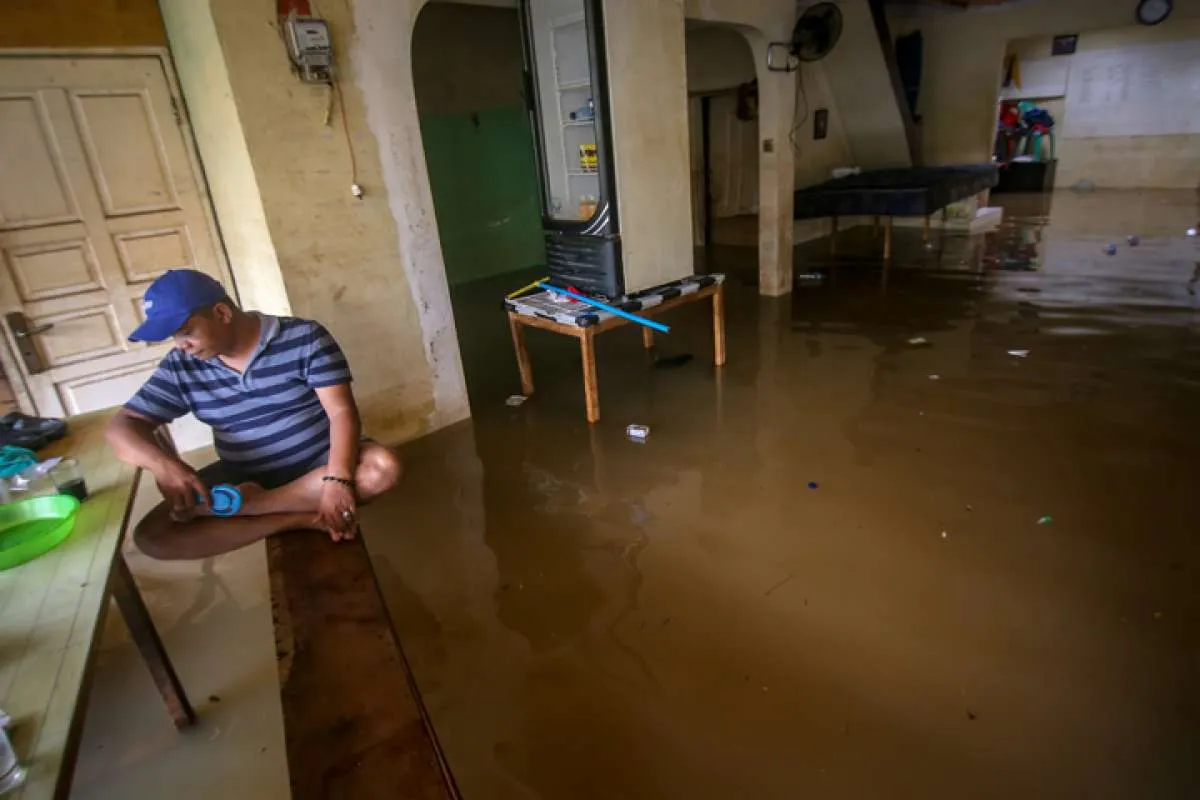 Kali Ciliwung meluap, Kebon Pala dan Bidara Cina terendam banjir