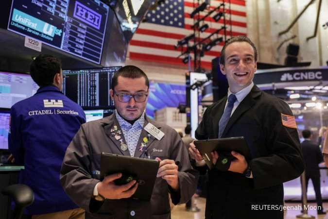 Wall Street: Dow dan S&P 500 Ditutup Melemah, Terseret Pernyataan Powell 