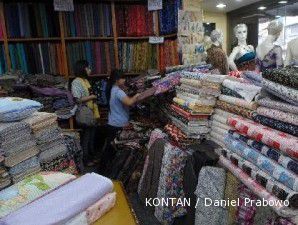 Sentra kain Mayestik: Turun-temurun, mereka jualan kain (1)