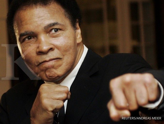 Petinju legendaris Muhammad Ali tutup usia