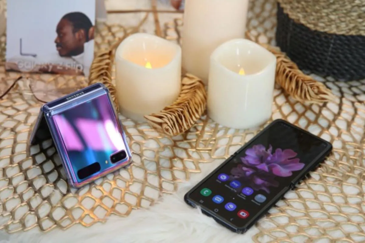 HP Samsung Galaxy Z Flip, Smartphone Canggih dan Modern dalam Balutan Desain Mewah