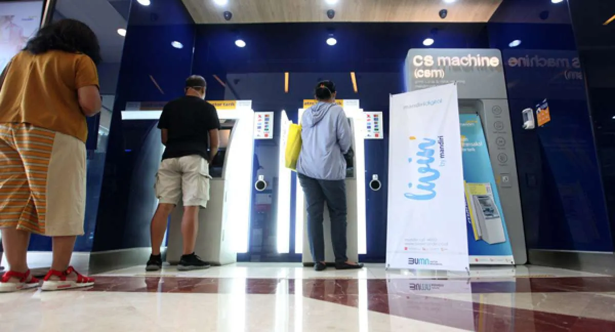Cek Daftar Limit dan Biaya Transfer Lewat ATM Bank Mandiri Ini