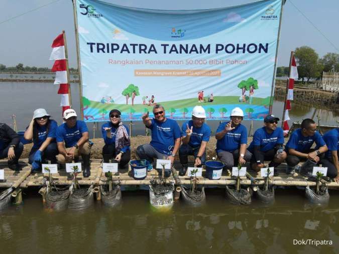 Cegah Perubahan Iklim, TRIPATRA Tanam 50.000 Pohon Mangrove di Banten