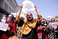 Sekelompok wanita berunjuk rasa di Kabul menuntut peran dalam pemerintahan Taliban
