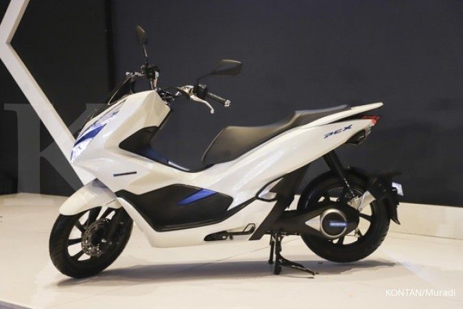 Pembidik Skutik Merapat, Cek Harga Motor Honda PCX Terkini per September 2022 