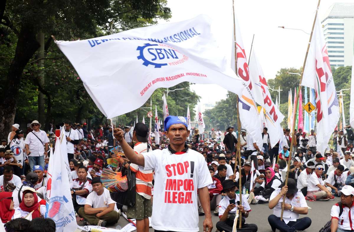 Perlu Komitmen dan Upaya Konkret Mengatasi PHK