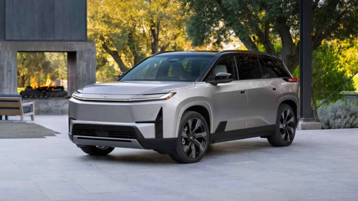 Toyota Luncurkan EV Pertama Buatan AS, Highlander Listrik Meluncur Akhir Tahun