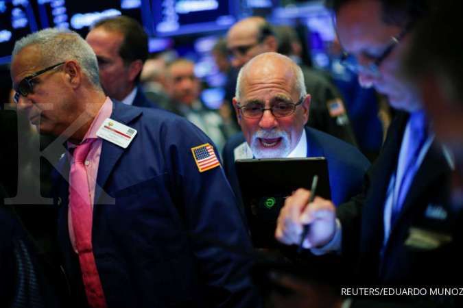 Risiko resesi ekonomi meningkat lagi, indeks bursa Wall Street jatuh